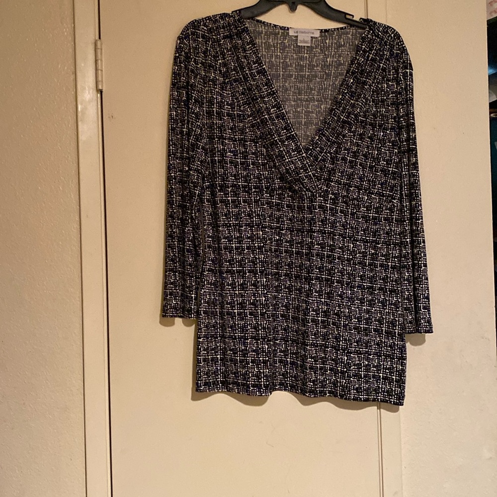 Liz Claiborne 95% polyester 5% Spandex